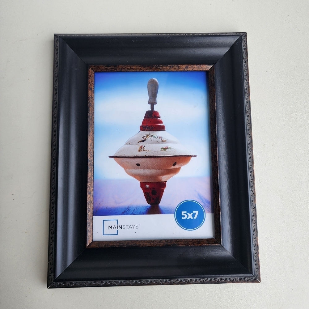 New Mainstays Mahogany 5x7 Decorative Picture Frame Brown Bronze